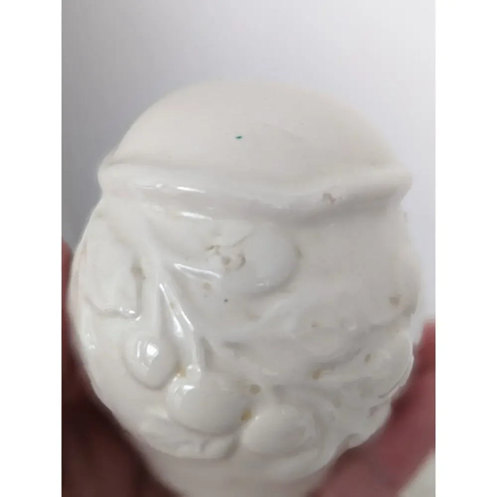Savoir Vivre Fruit Promenade White Salt And Pepper Set